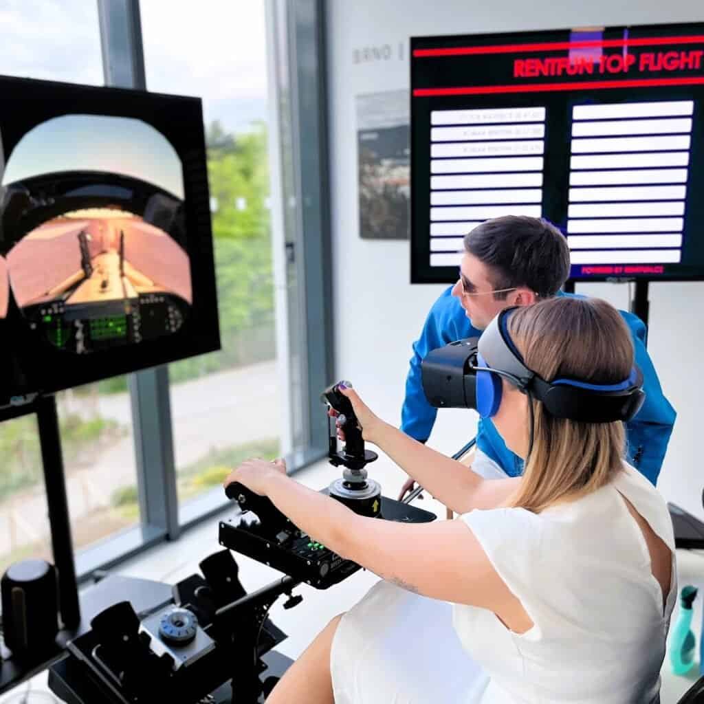 Hire Jet Fighter aircraft f14 simulator from Top Gun movie in EU Germany with delivery and support. Rental jet fighter simulators for team-building turnkey with RoarFun